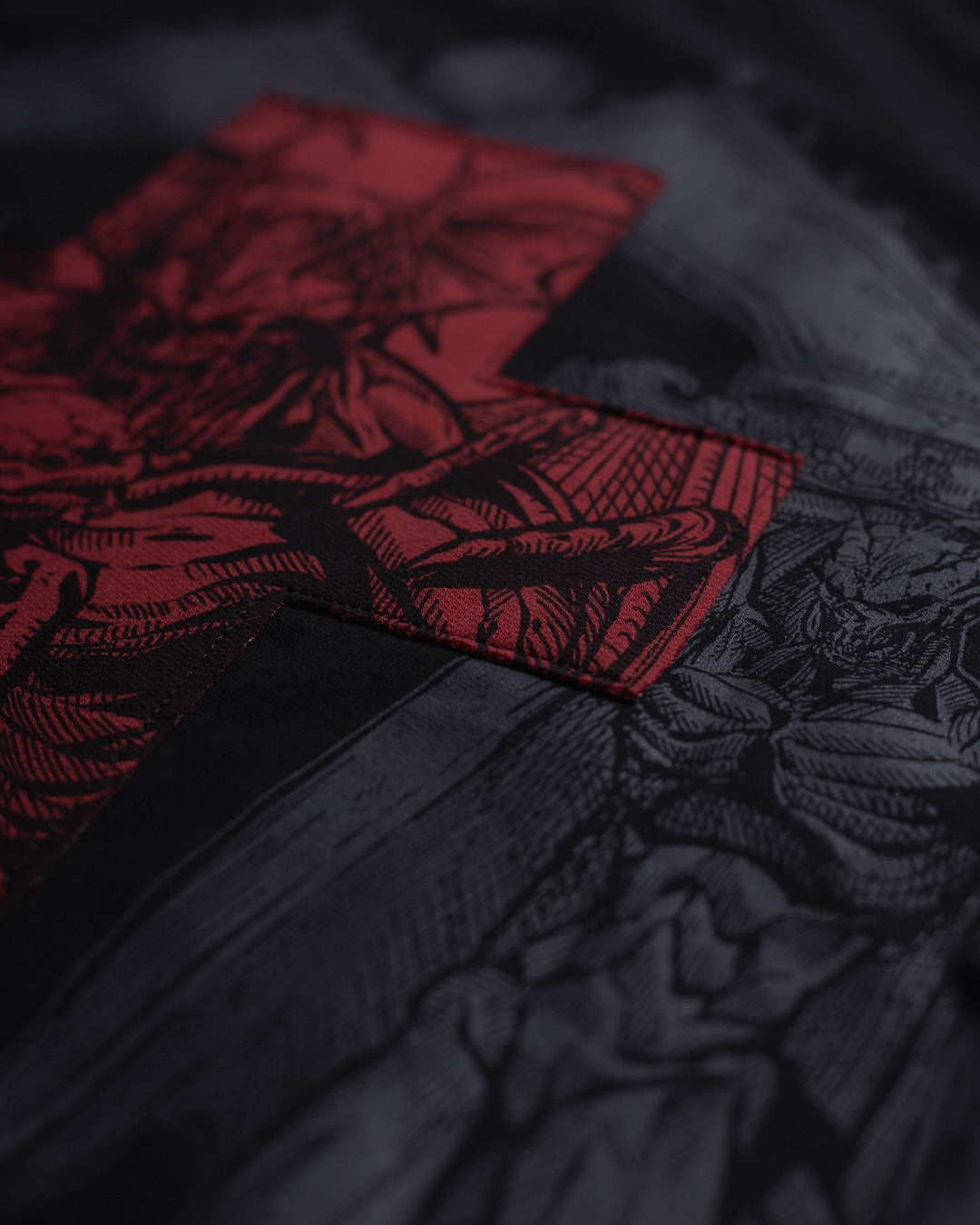 Mythos Graphic Crewneck